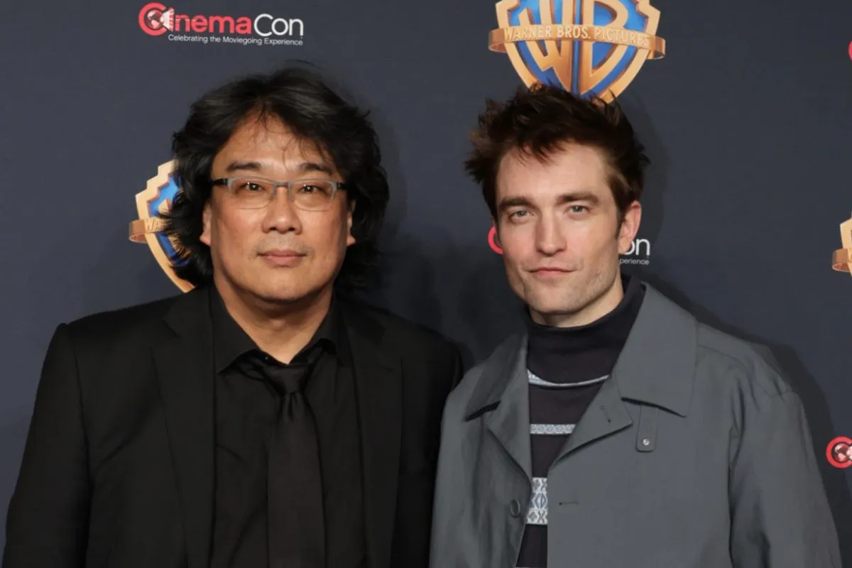 Sinopsis “Mickey 17”, film Sci-Fi yang dibintangi Robert Pattinson
